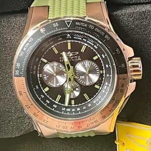Invicta Chronograph Watch with Green Strap and Black Dial